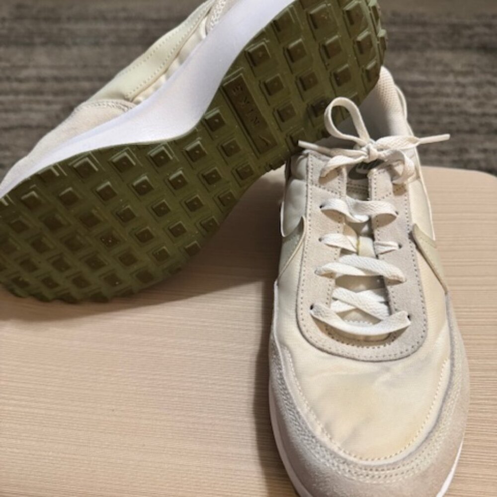 Womans sneakers